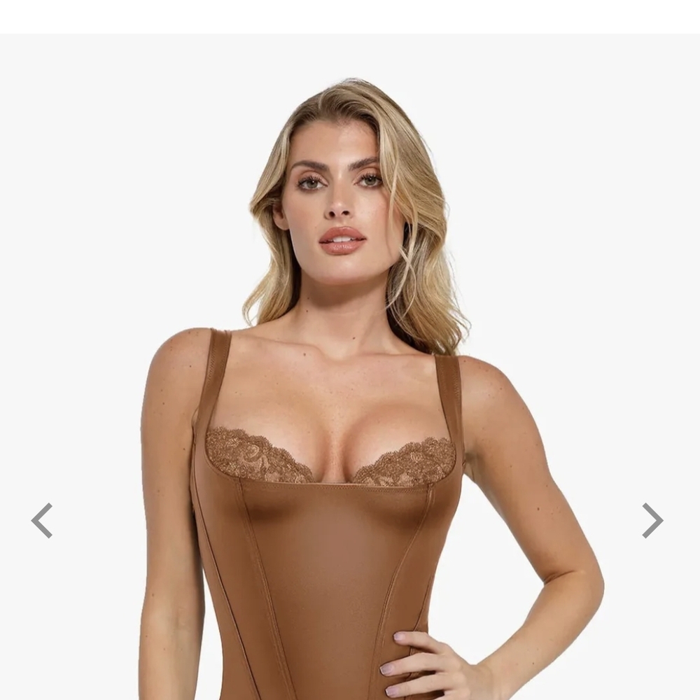 Brown Seamless Bodysuit with Minimalist Design